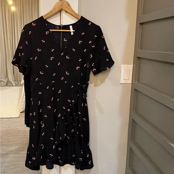 Xhilaration Black and Pink Faux Wrap Ruffled Dress Size Medium - Picture 1 of 8